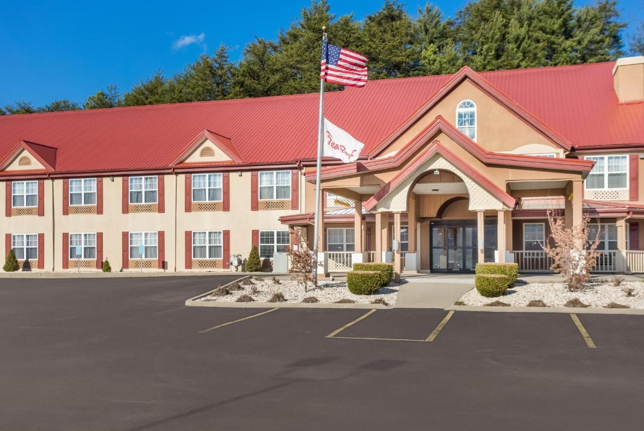 Red Roof Inn & Suites Corbin Exterior photo