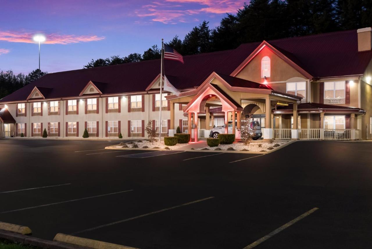 Red Roof Inn & Suites Corbin Exterior photo