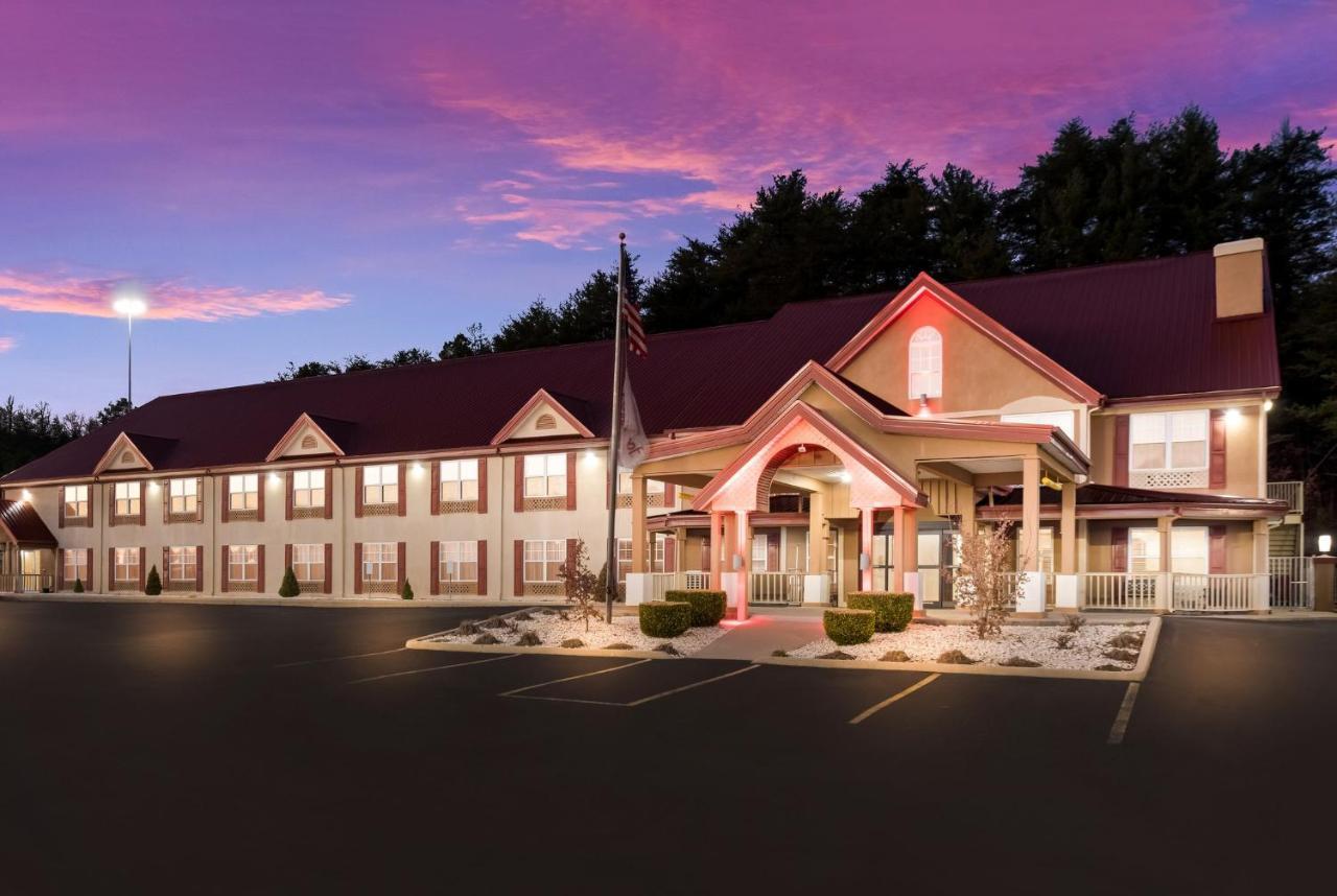 Red Roof Inn & Suites Corbin Exterior photo
